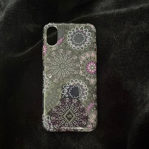 Vera Bradley phone case, in new condition, for iPhone X